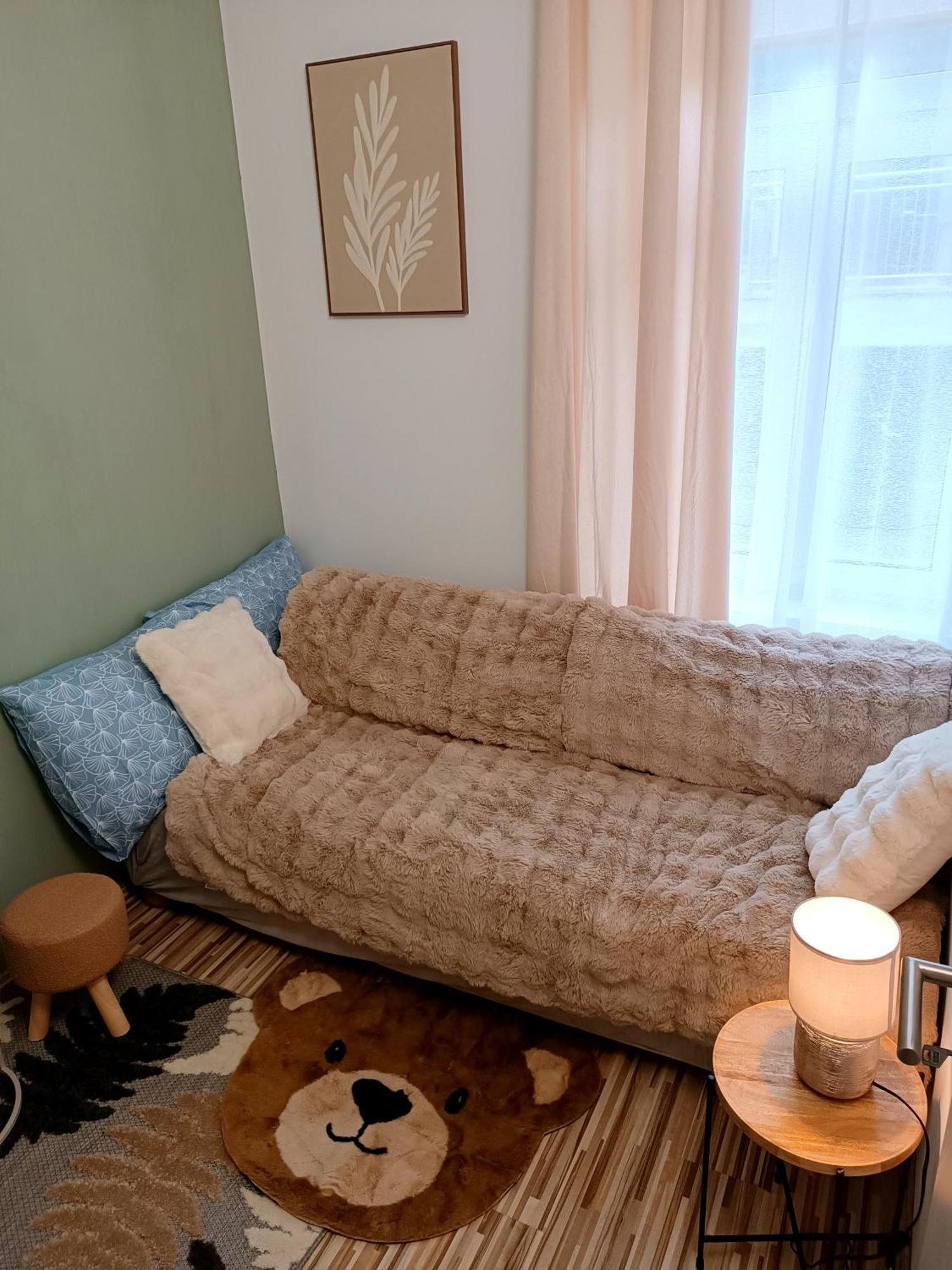 Family 2 Room's Centre Apartment